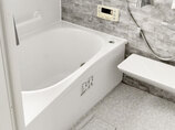 バスルームリフォーム快適に使用できる、キレイなバスルームと洗面化粧台