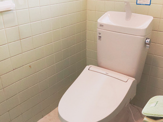 トイレリフォーム 水漏れを解消した、快適に使えるトイレ